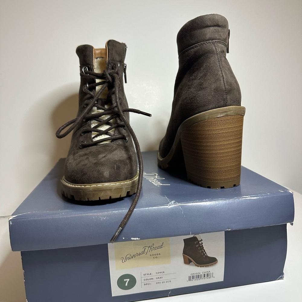 Universal Thread Charcoal Heeled Boots
